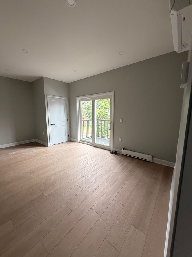 95 Henderson Avenue - Photo 4