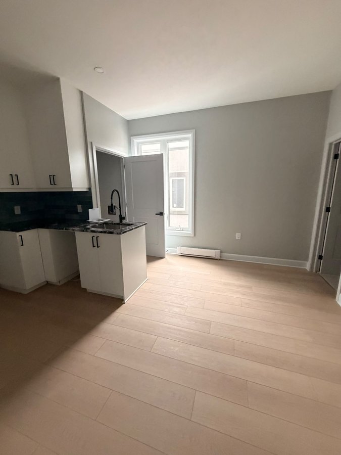 95 Henderson Avenue - Photo 1