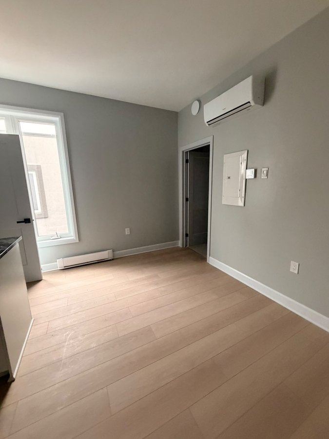 95 Henderson Avenue - Photo 3