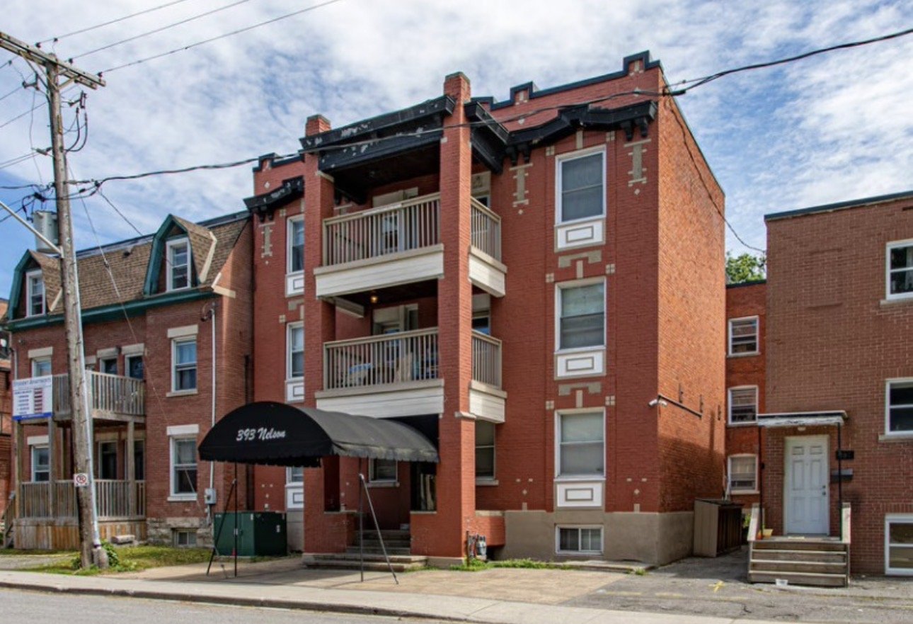 393 Nelson Street - Photo 1