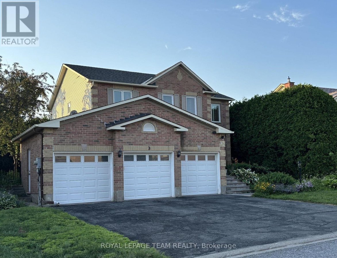 3 TOWER HILL CRESCENT - Photo 2