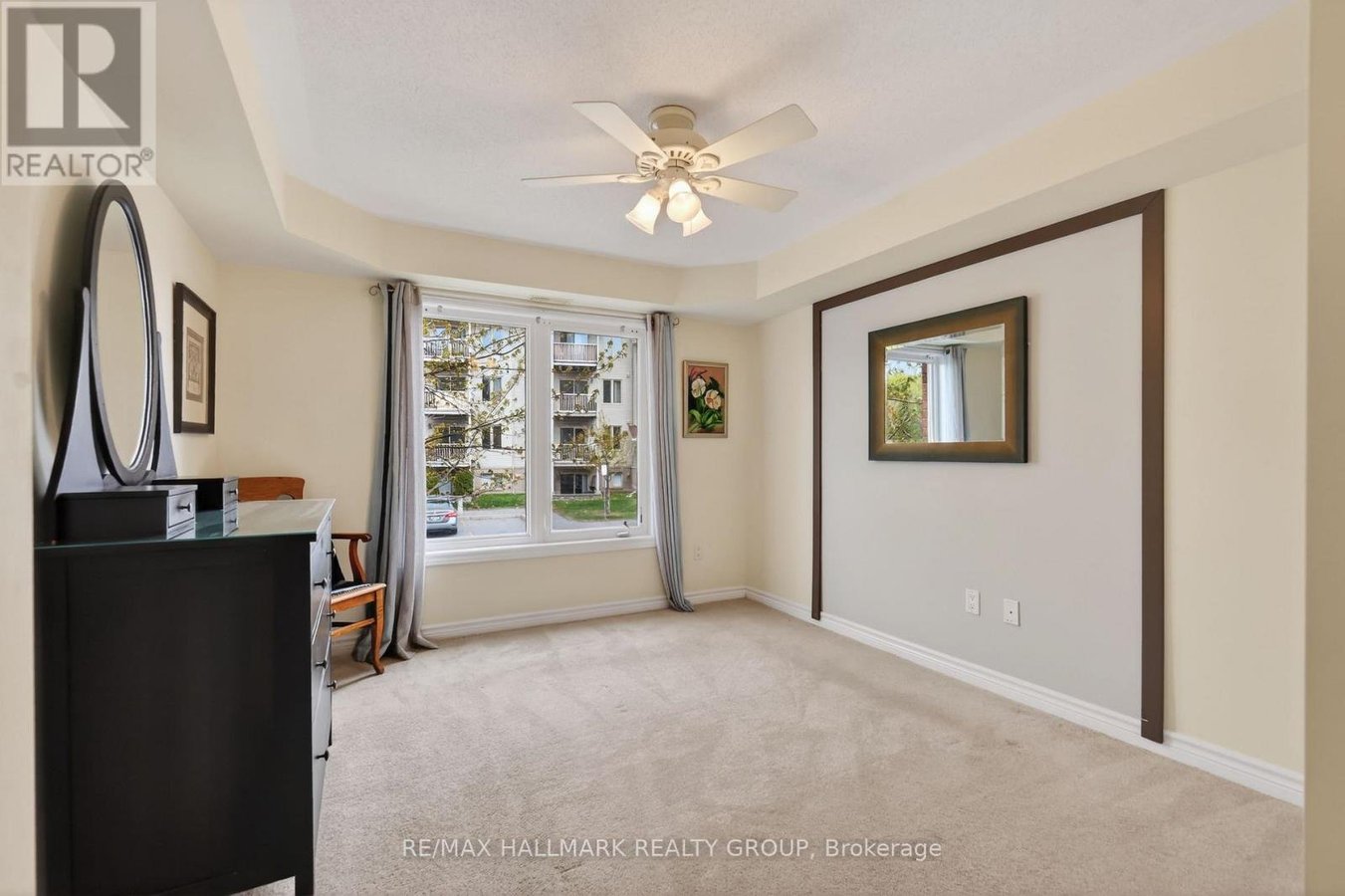 3 - 585 STONEFIELD PRIVATE - Photo 25