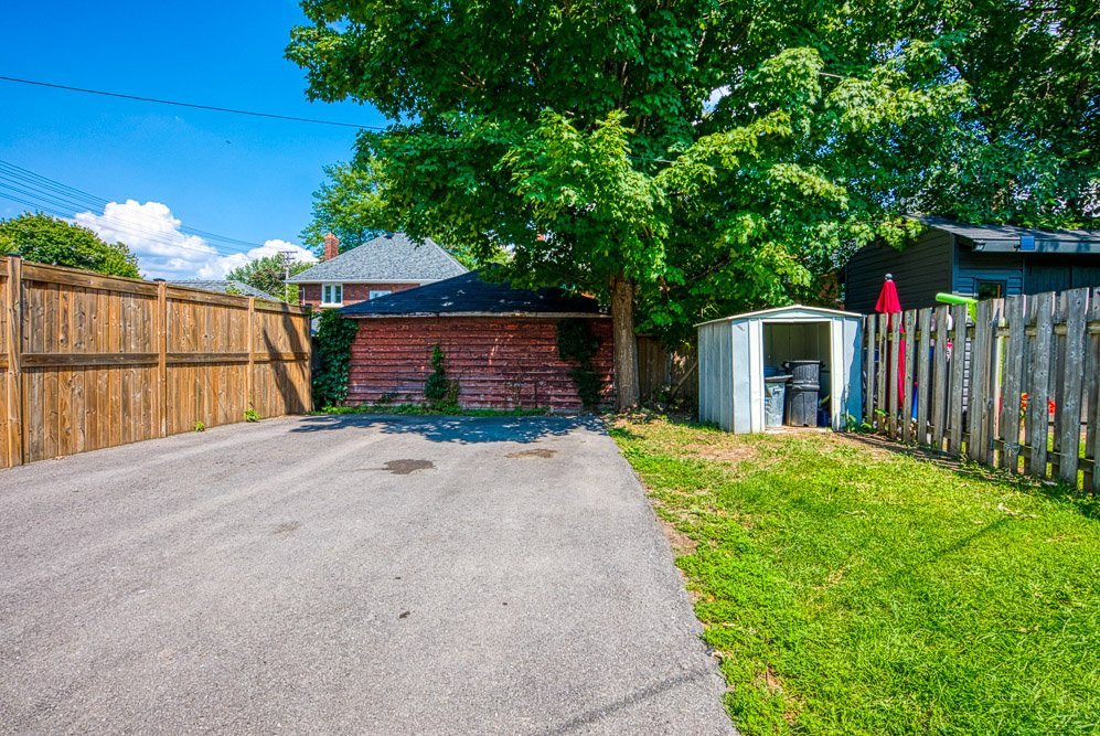 413 Holland Avenue - Photo 43