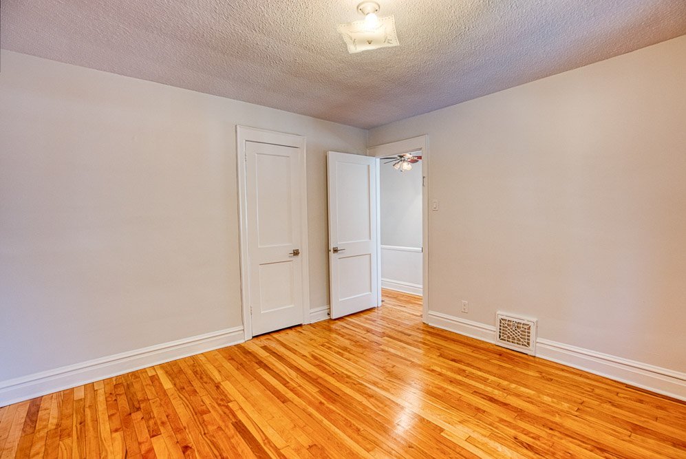413 Holland Avenue - Photo 33