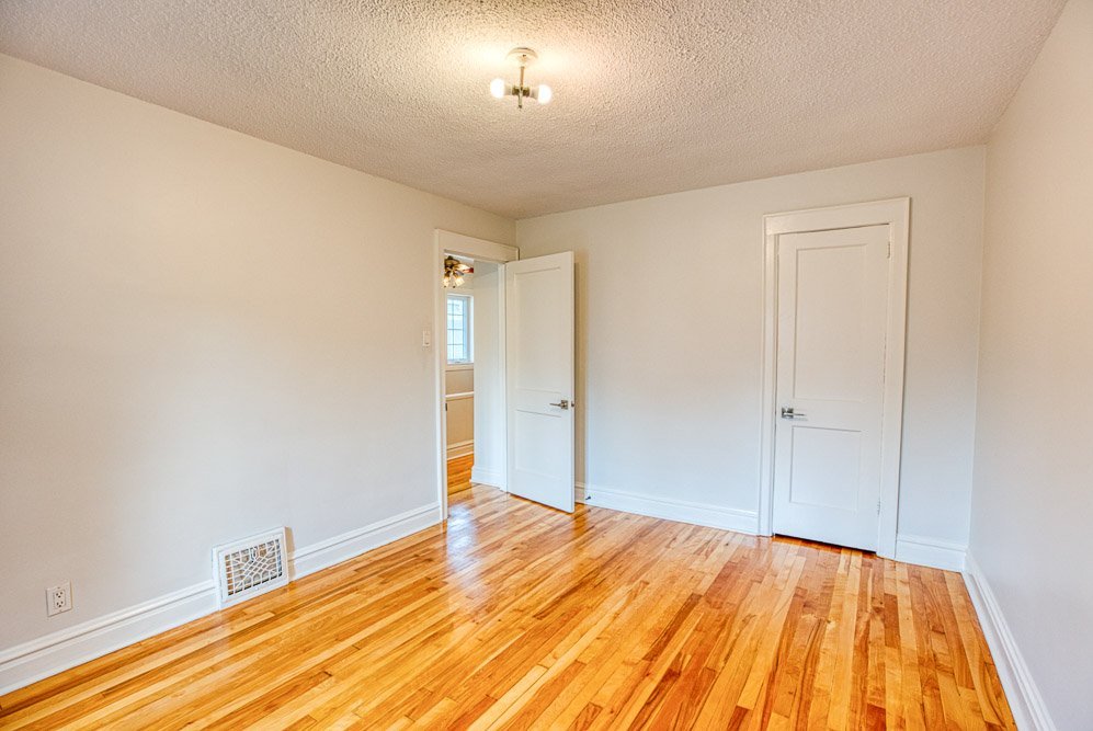 413 Holland Avenue - Photo 31