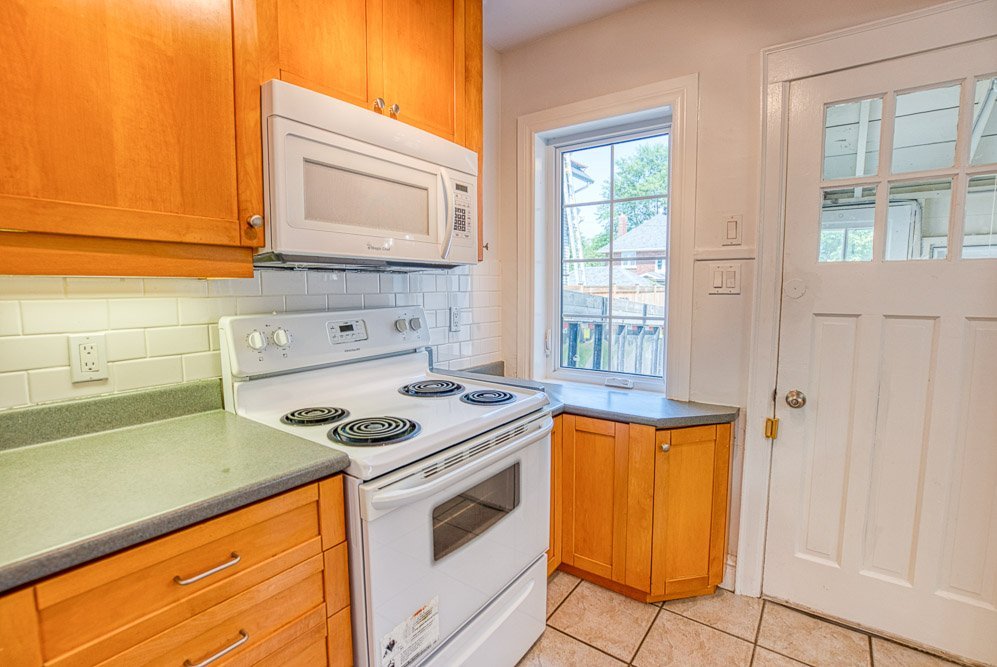 413 Holland Avenue - Photo 16