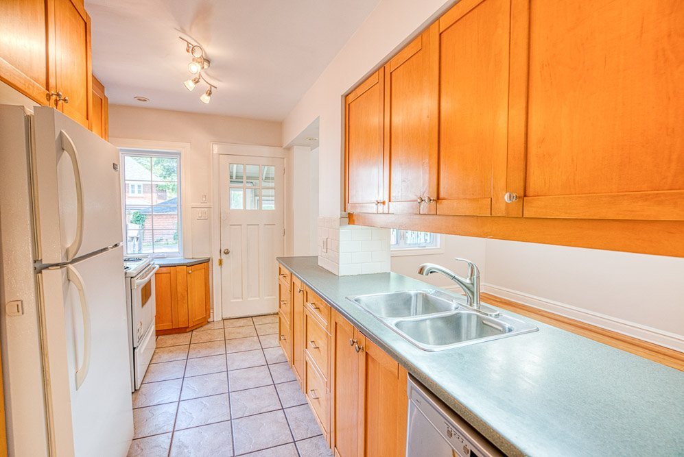 413 Holland Avenue - Photo 13