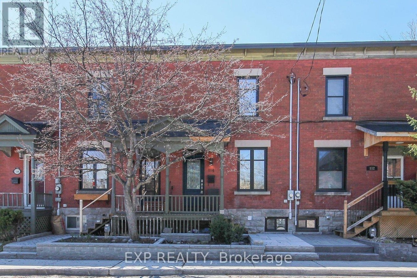 114 SWEETLAND AVENUE - Photo 1