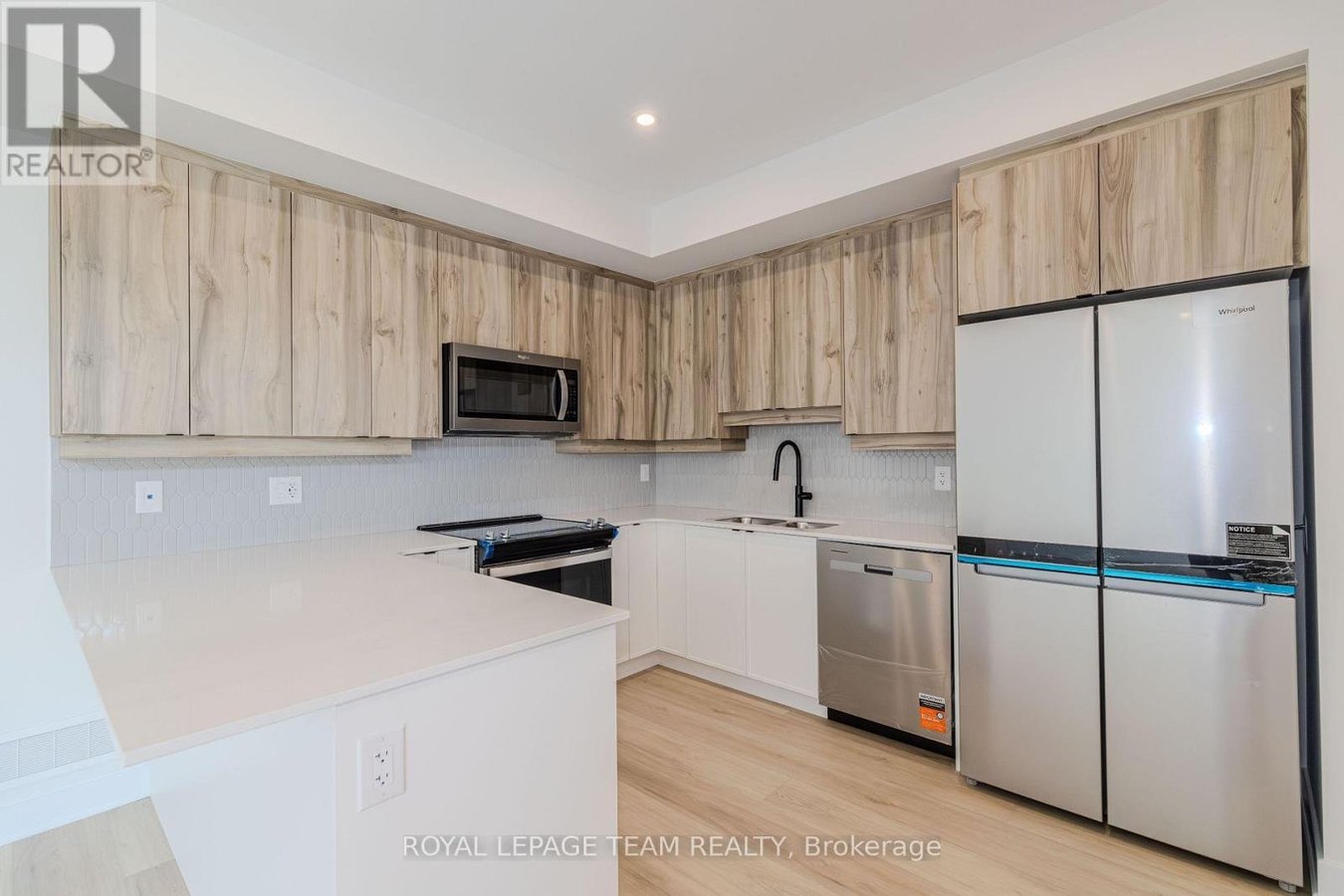 4787A BANK STREET - Photo 7