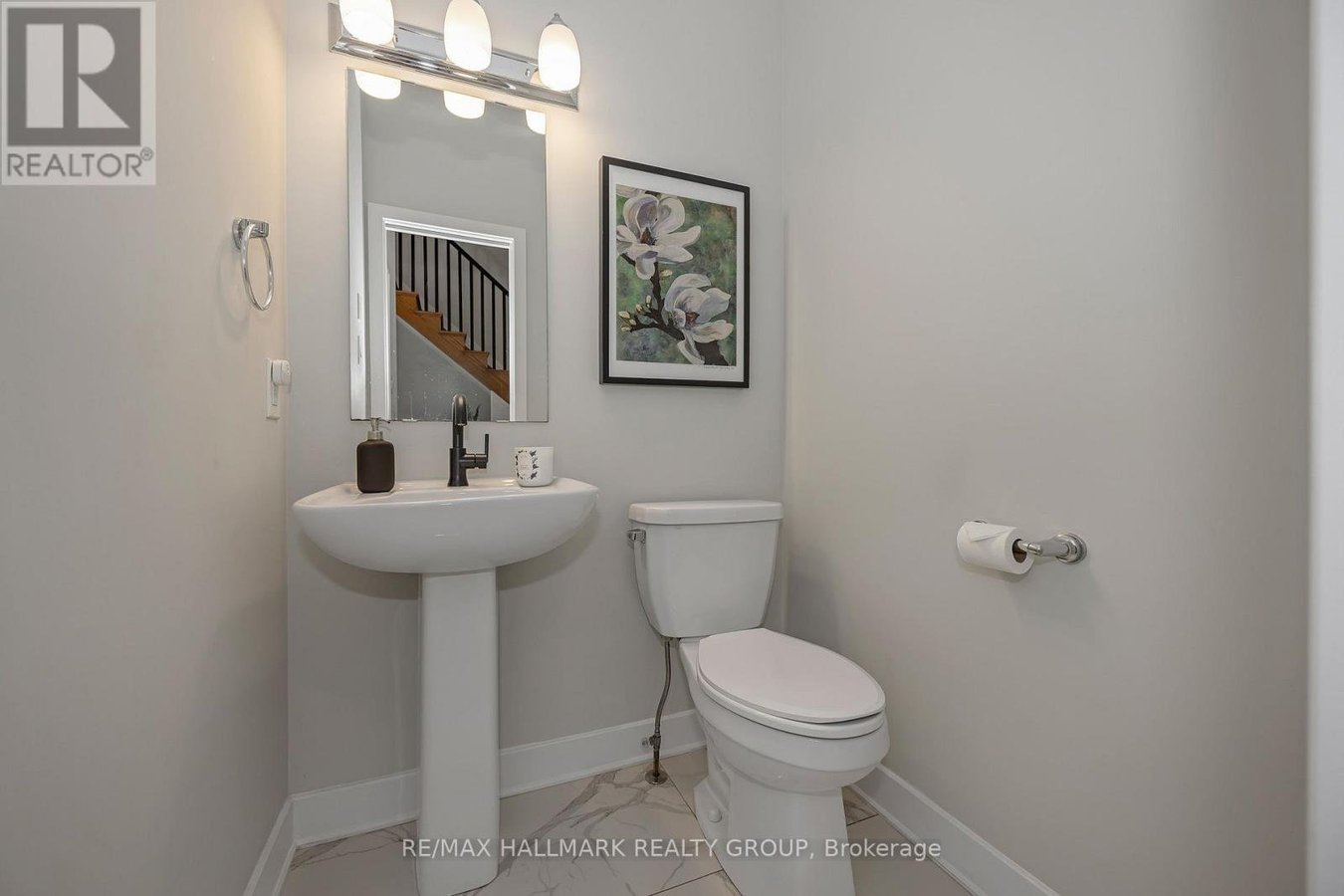 208 BIG DIPPER STREET E - Photo 7