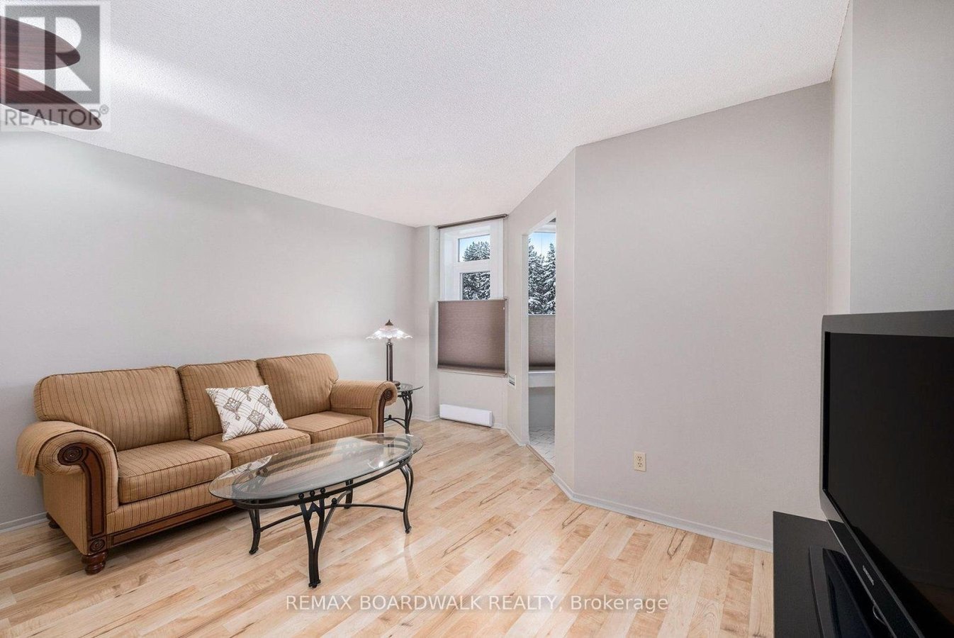 210 - 1025 GRENON AVENUE - Photo 7