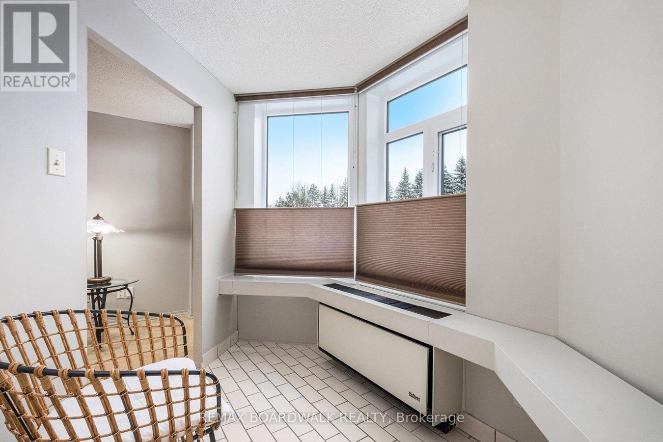 210 - 1025 GRENON AVENUE - Photo 12