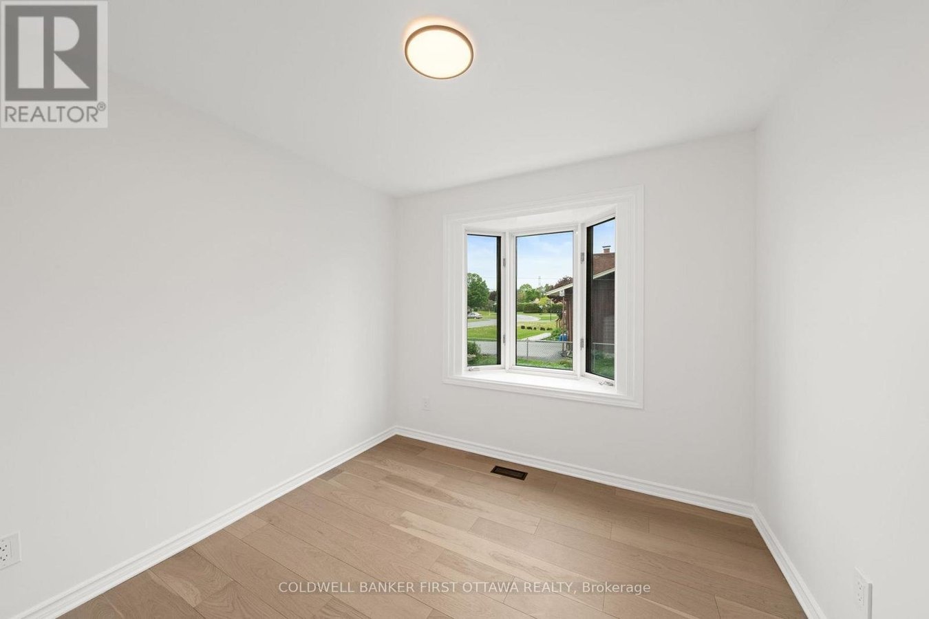 26 SPRING GARDEN AVENUE - Photo 18