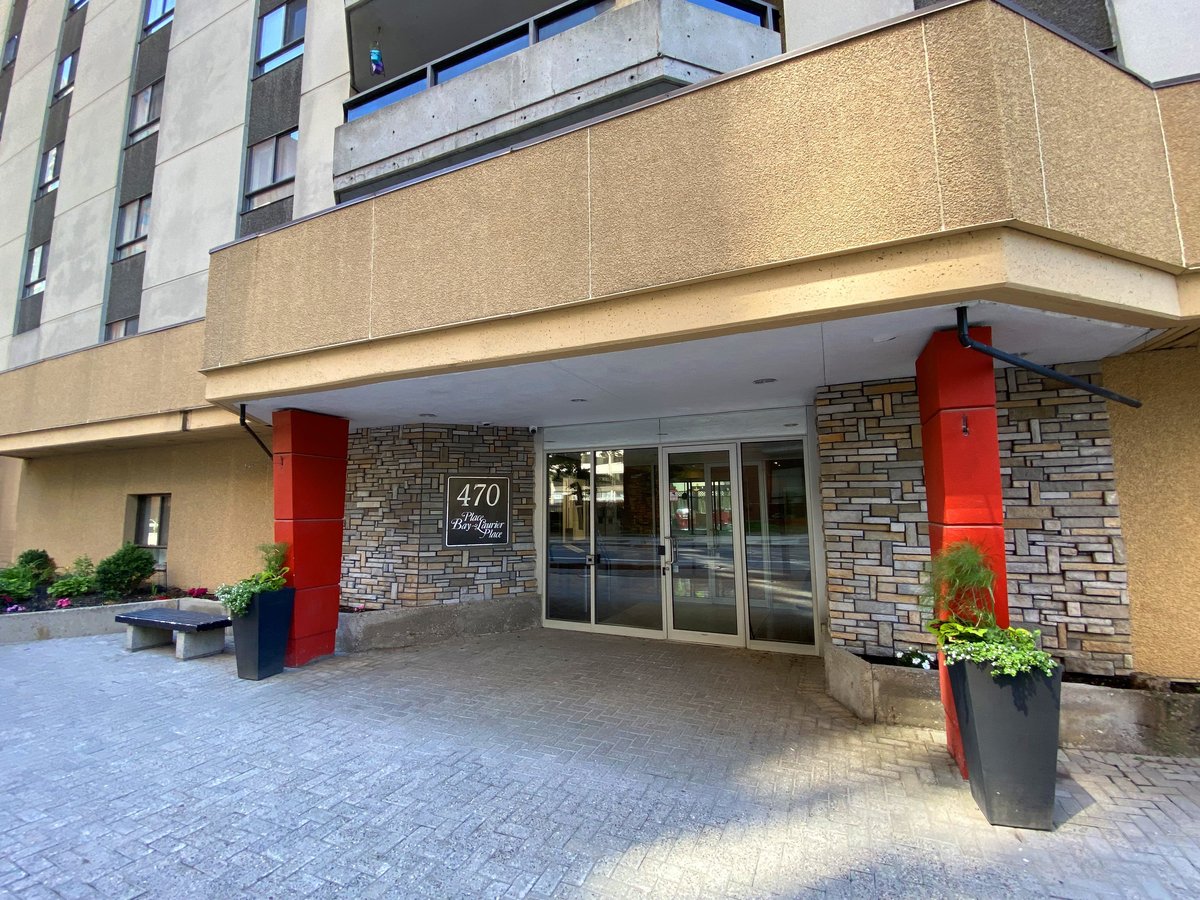 470 Laurier Avenue West - Photo 2