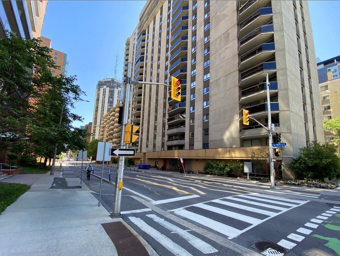 470 Laurier Avenue West - Photo 1