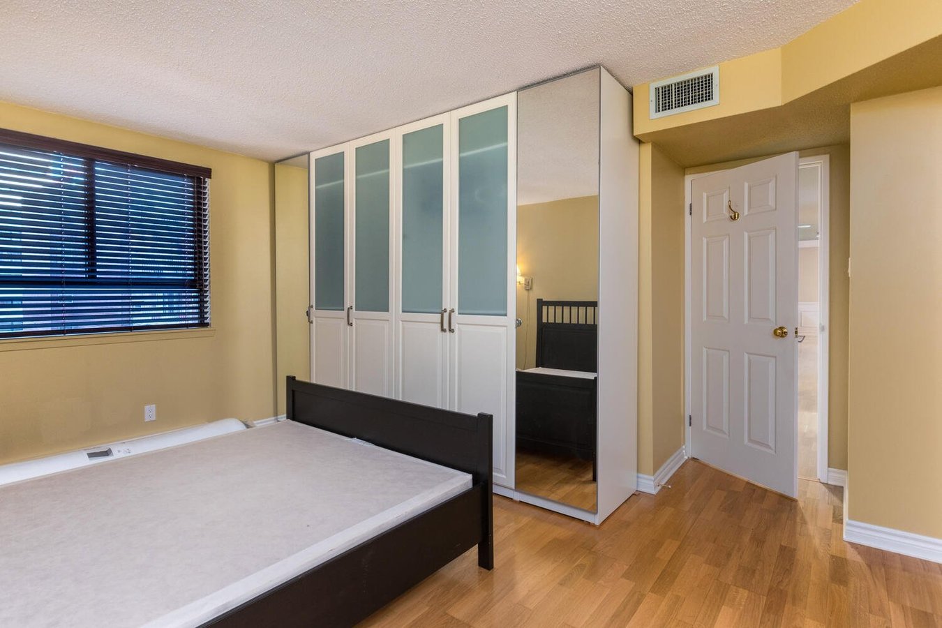 470 Laurier Avenue West - Photo 12