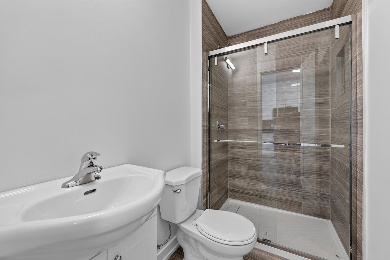 946 Woodroffe Avenue - Photo 55