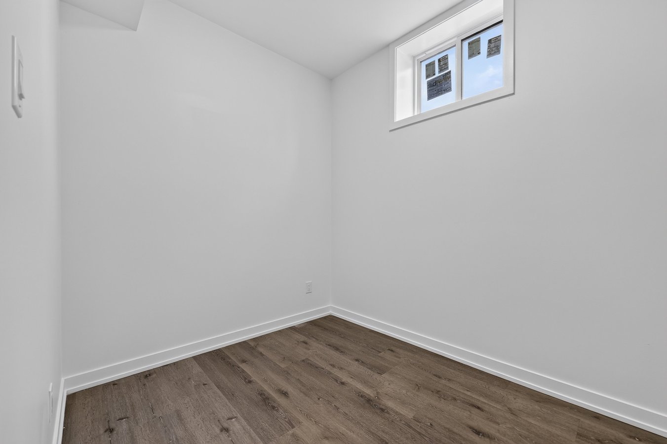 946 Woodroffe Avenue - Photo 46