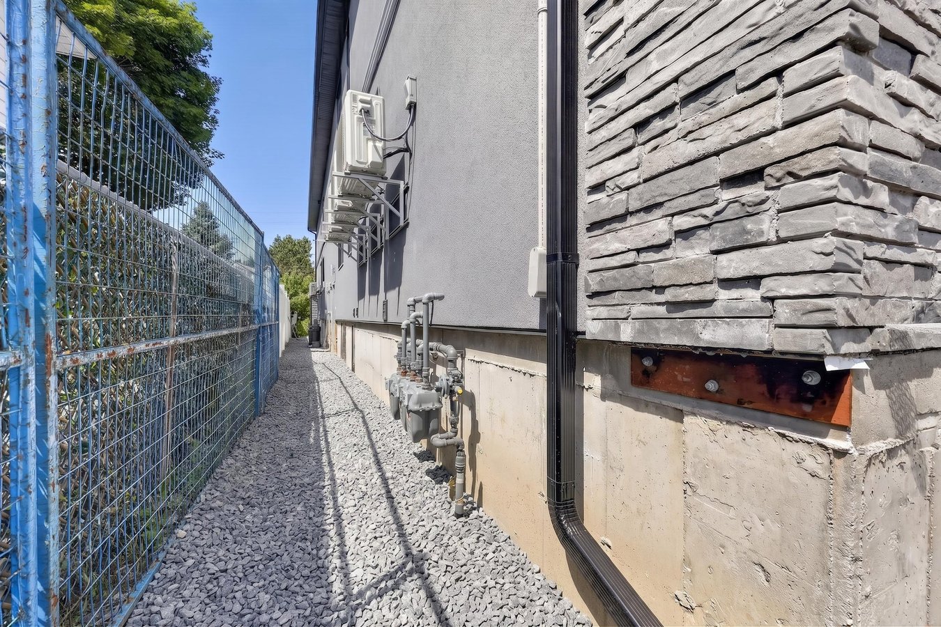 946 Woodroffe Avenue - Photo 44