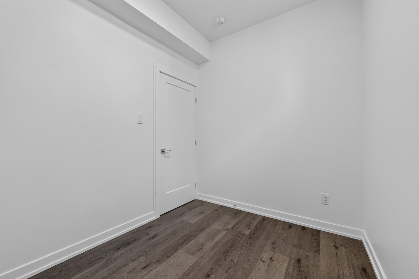 946 Woodroffe Avenue - Photo 42