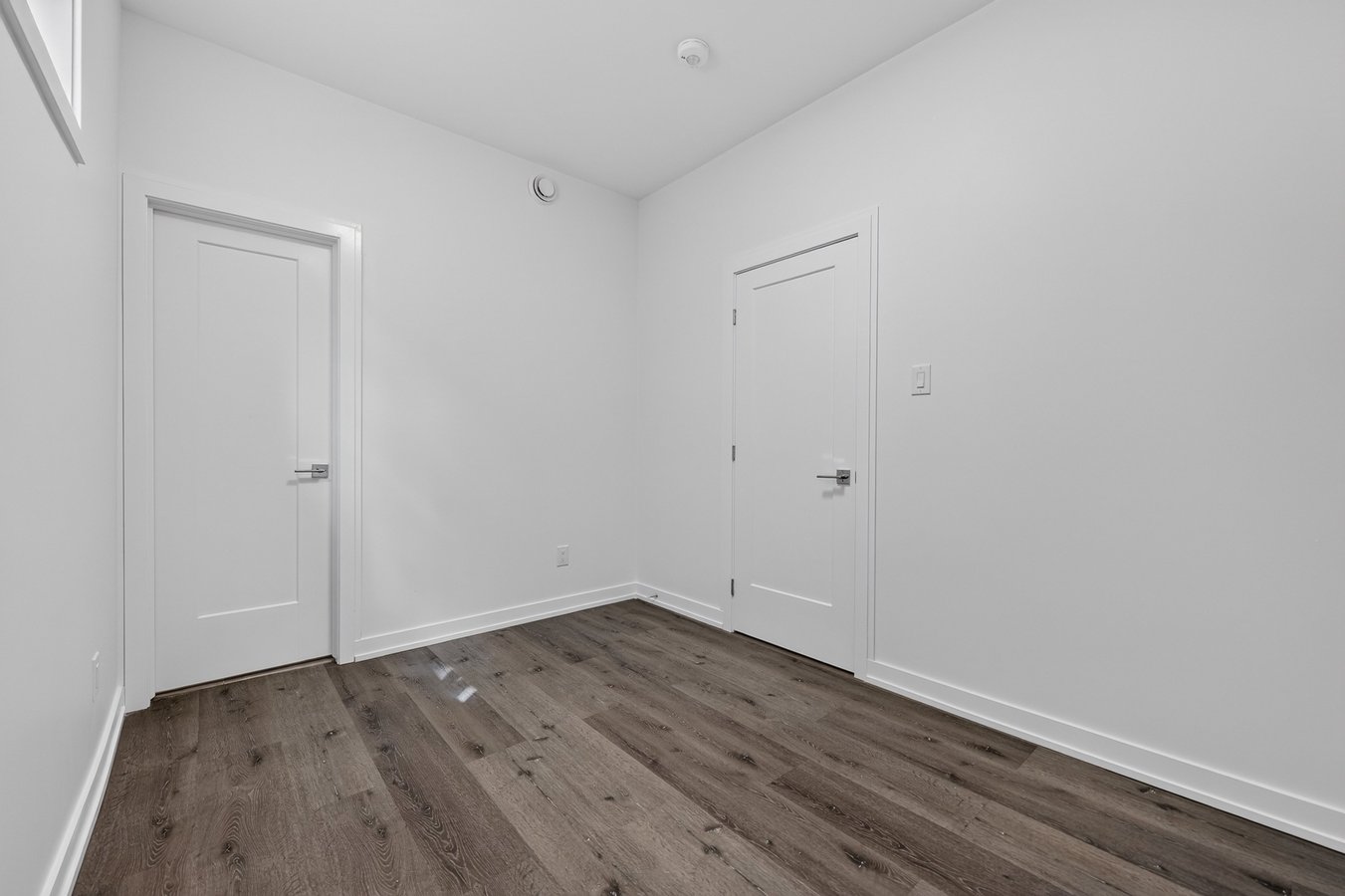 946 Woodroffe Avenue - Photo 38