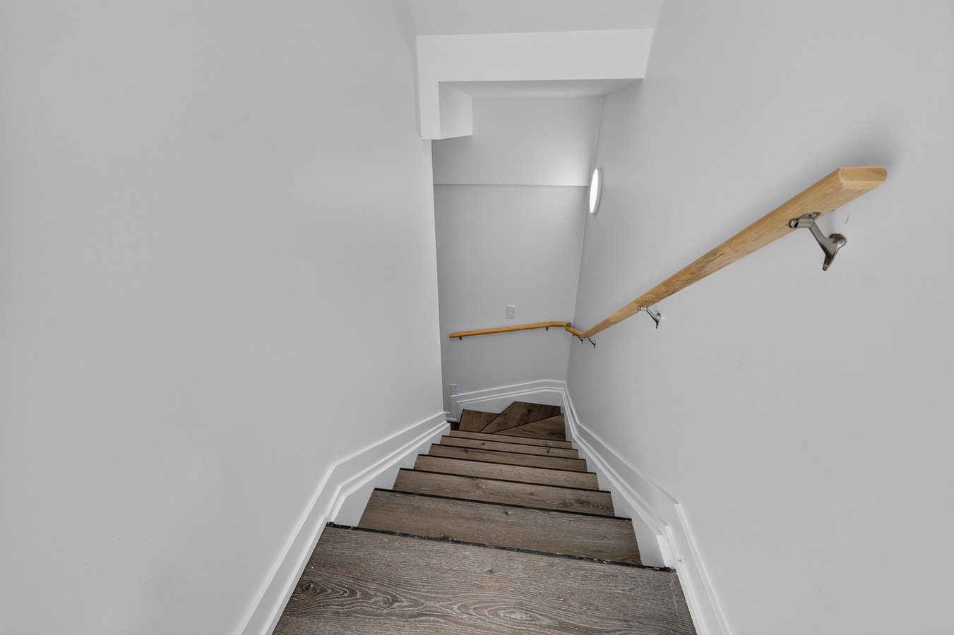 946 Woodroffe Avenue - Photo 31