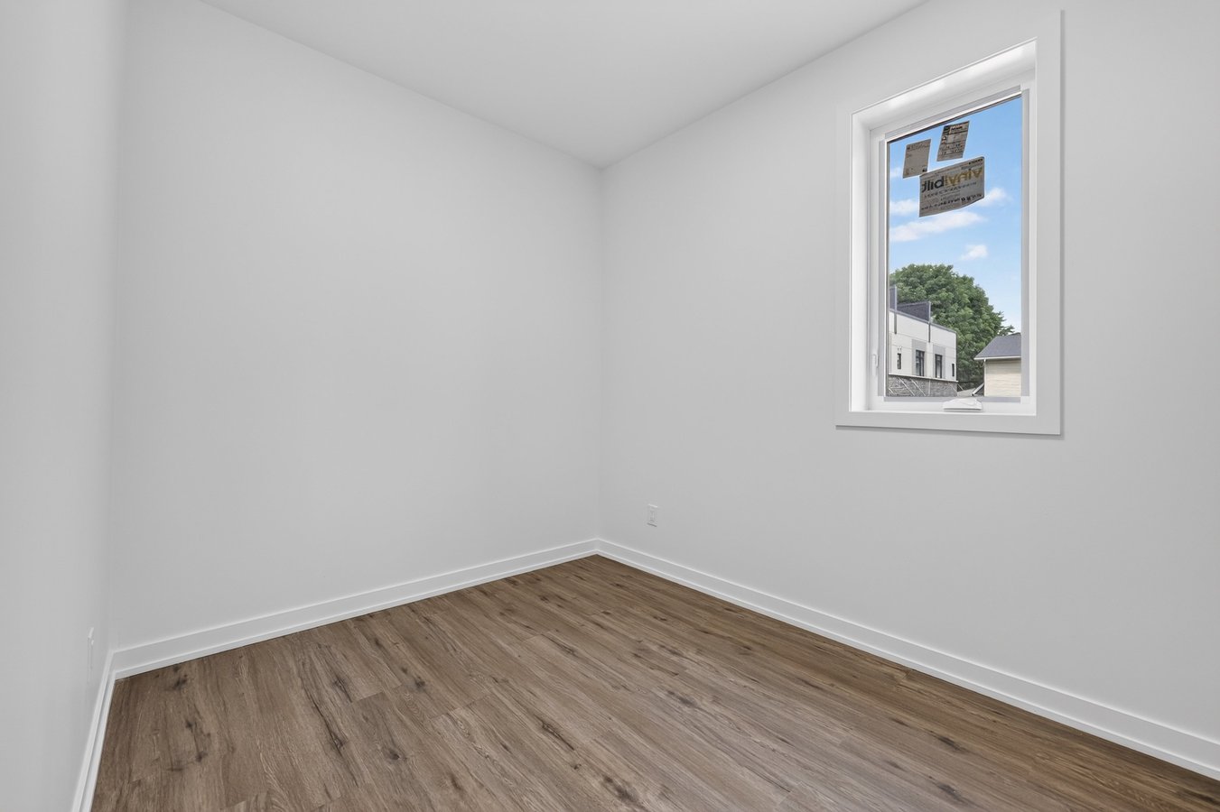 946 Woodroffe Avenue - Photo 28