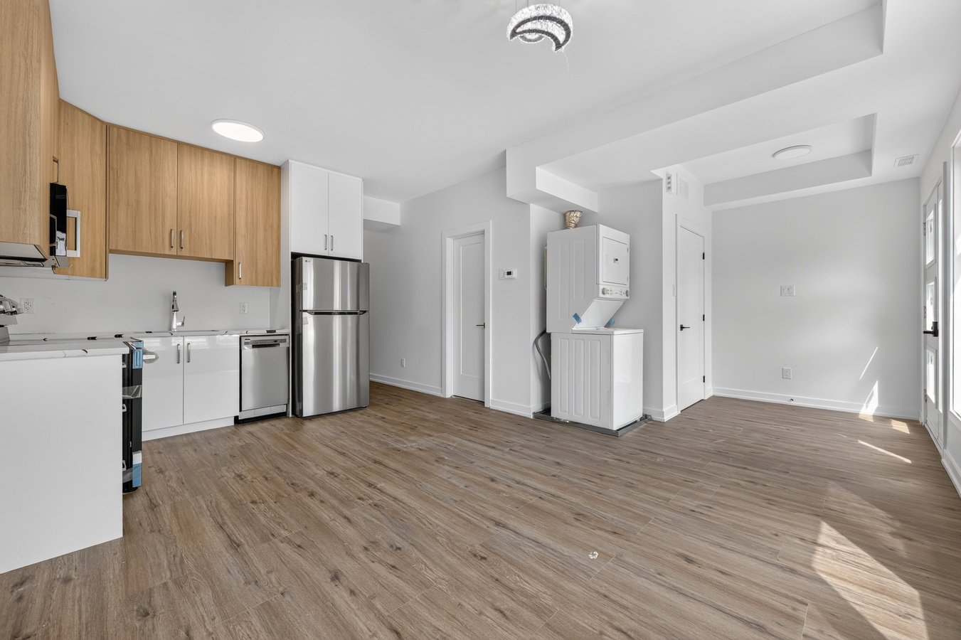 946 Woodroffe Avenue - Photo 9