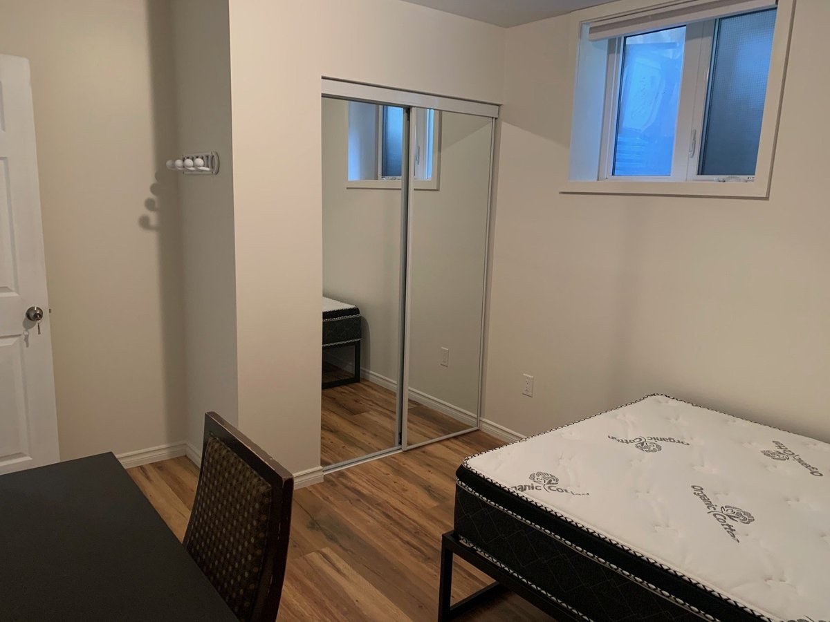 165 Henderson Avenue - Photo 4