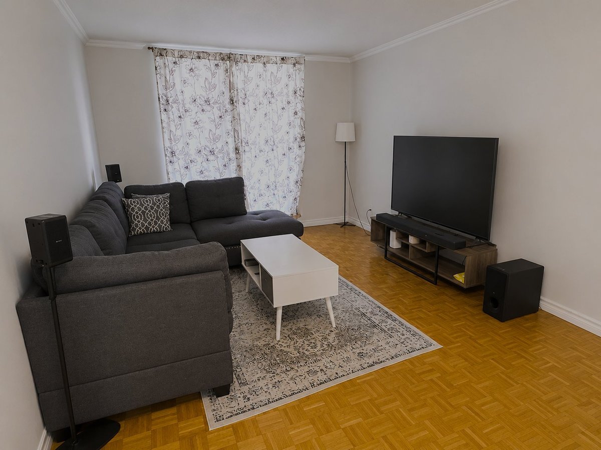475 Laurier Avenue West - Photo 2