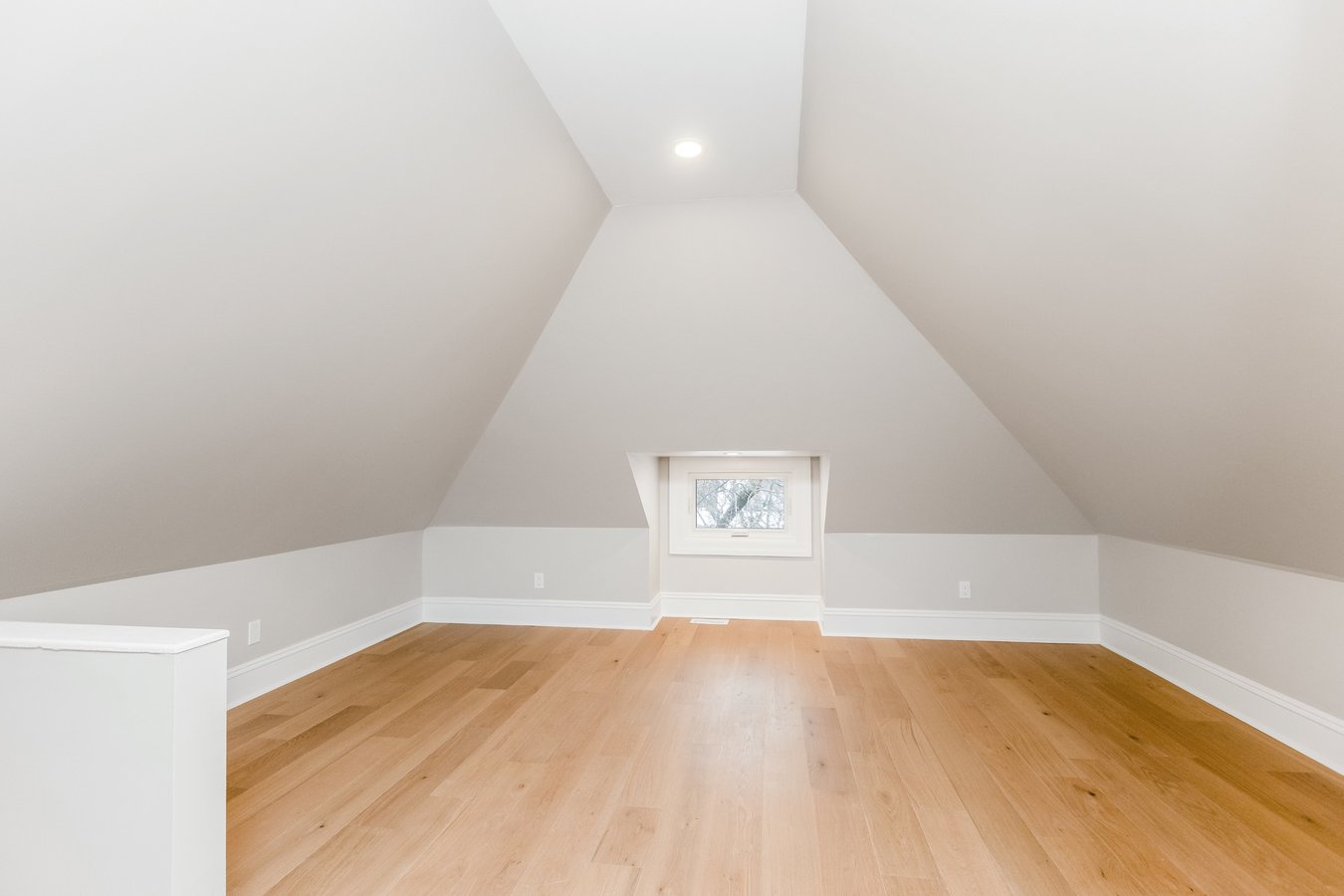 158 Clarendon Avenue - Photo 8