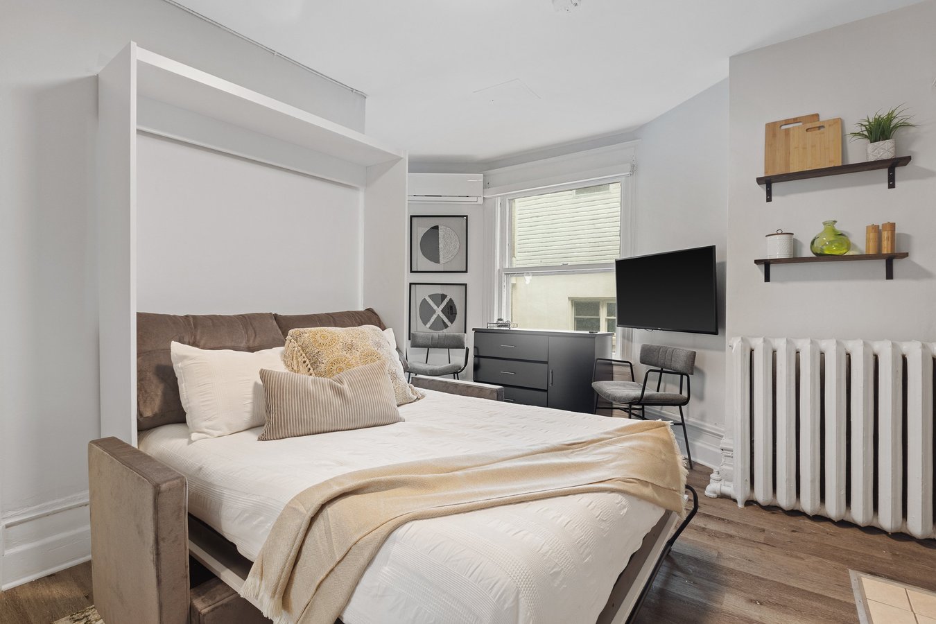 95 Henderson Avenue - Photo 1