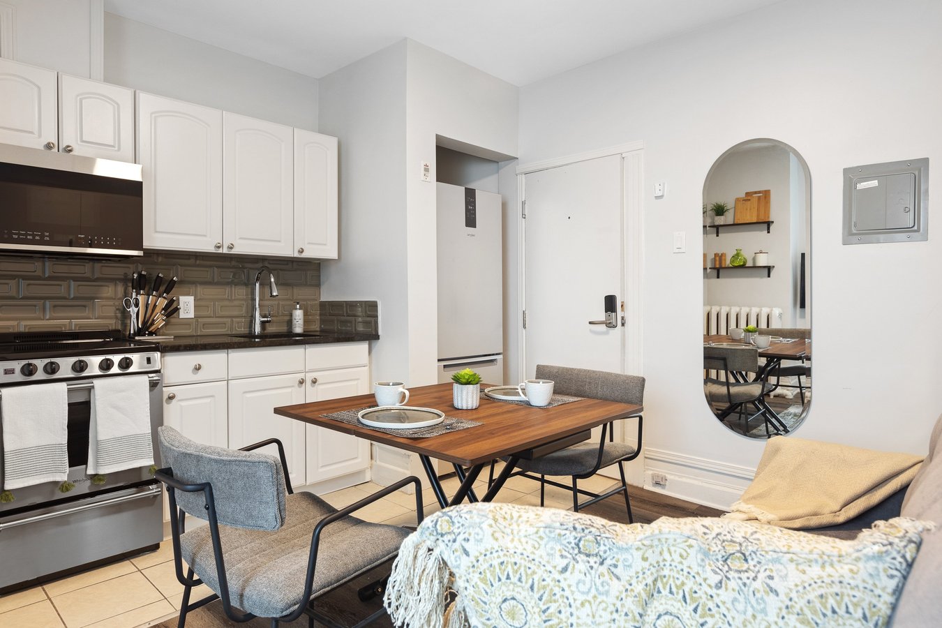 95 Henderson Avenue - Photo 15