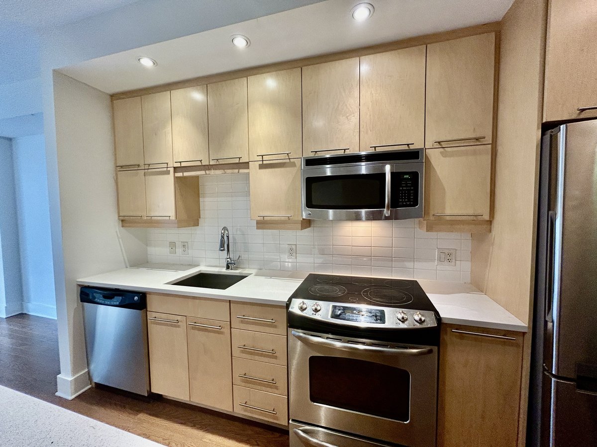 101 Richmond Road - Photo 9