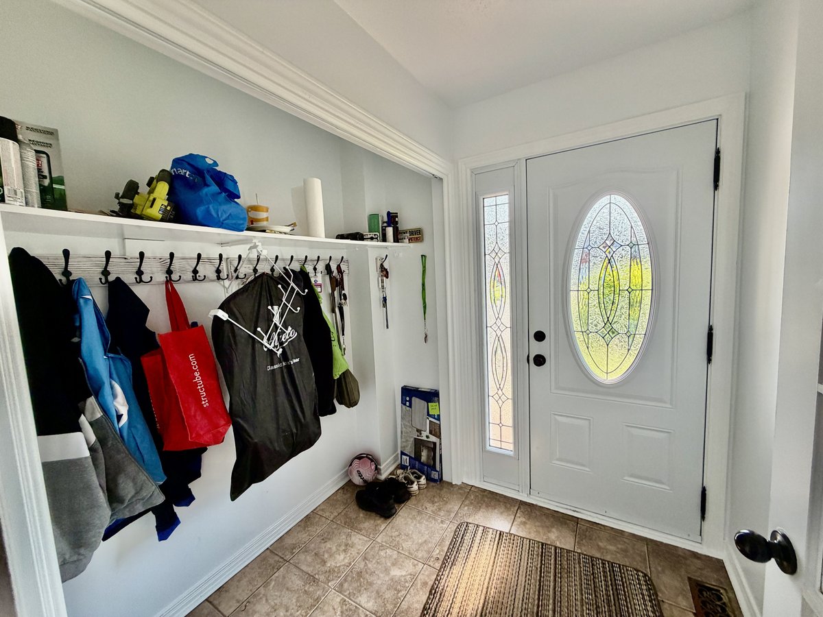 1039 Karsh Drive - Photo 3