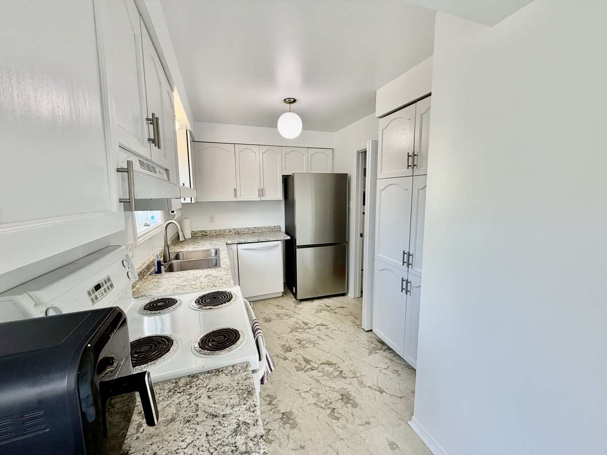 1039 Karsh Drive - Photo 6