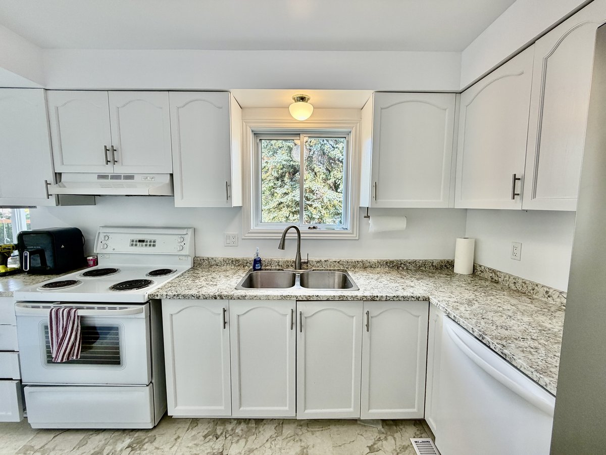 1039 Karsh Drive - Photo 5