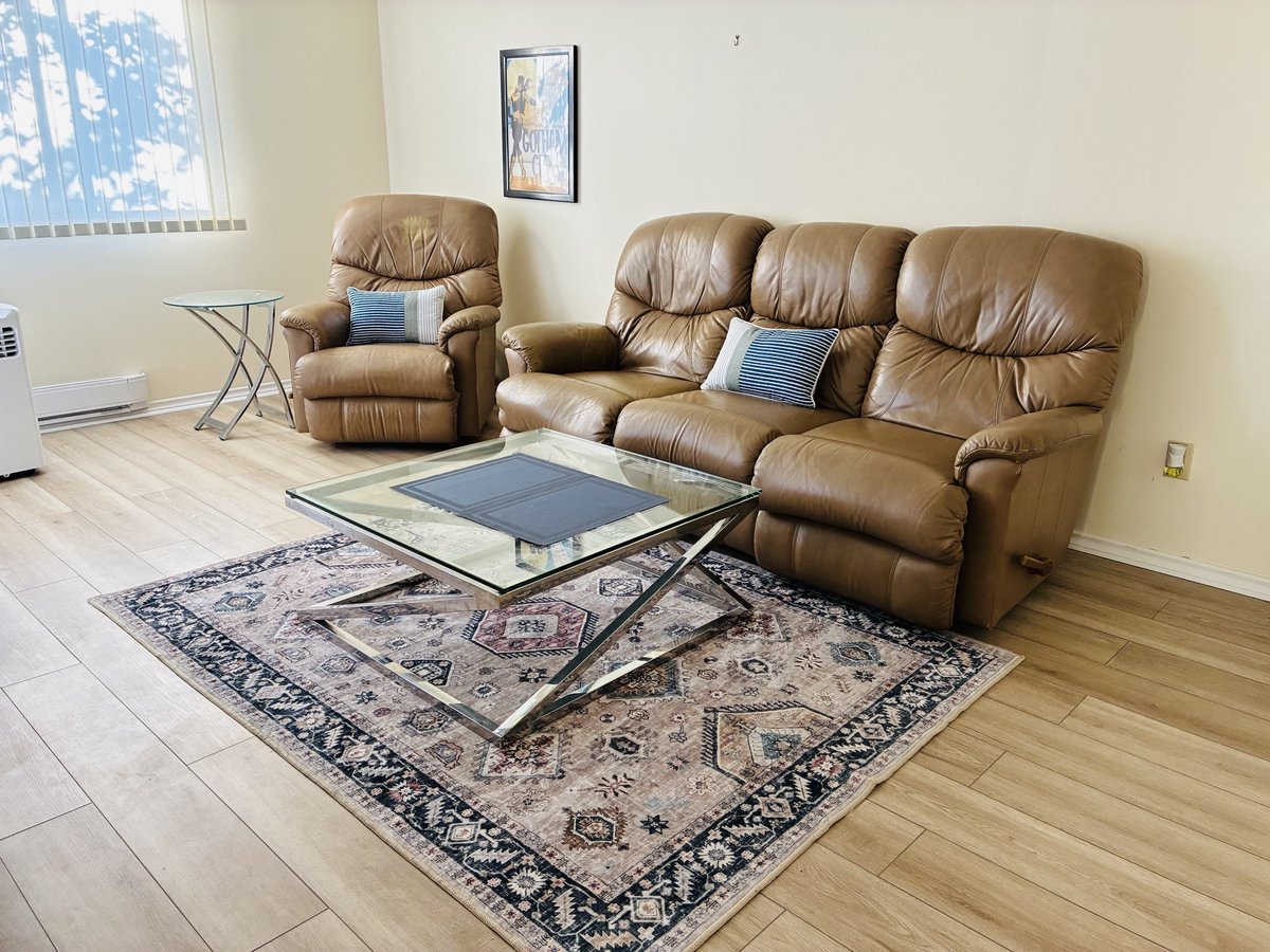 280 Brittany Drive - Photo 1