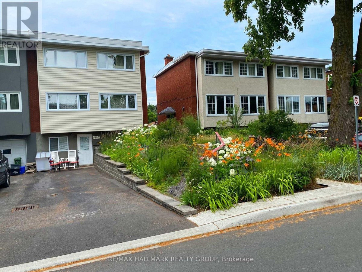 B - 668 MORIN STREET - Photo 1