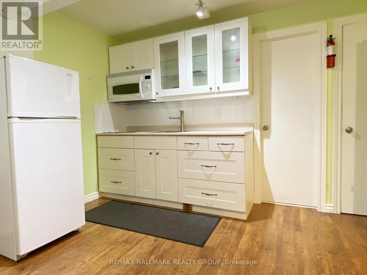 B - 668 MORIN STREET - Photo 11