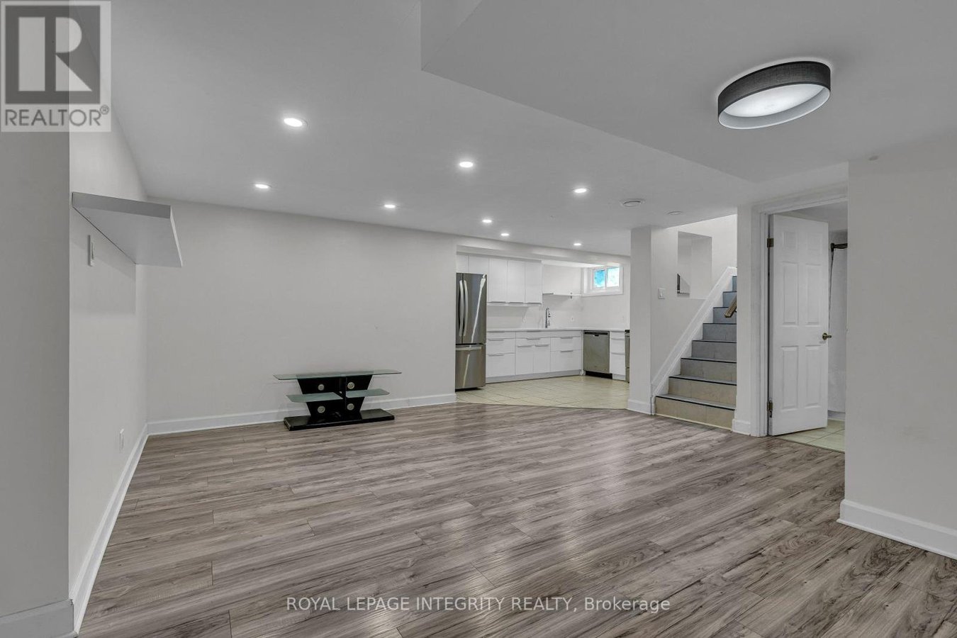 924 REX AVENUE - Photo 12