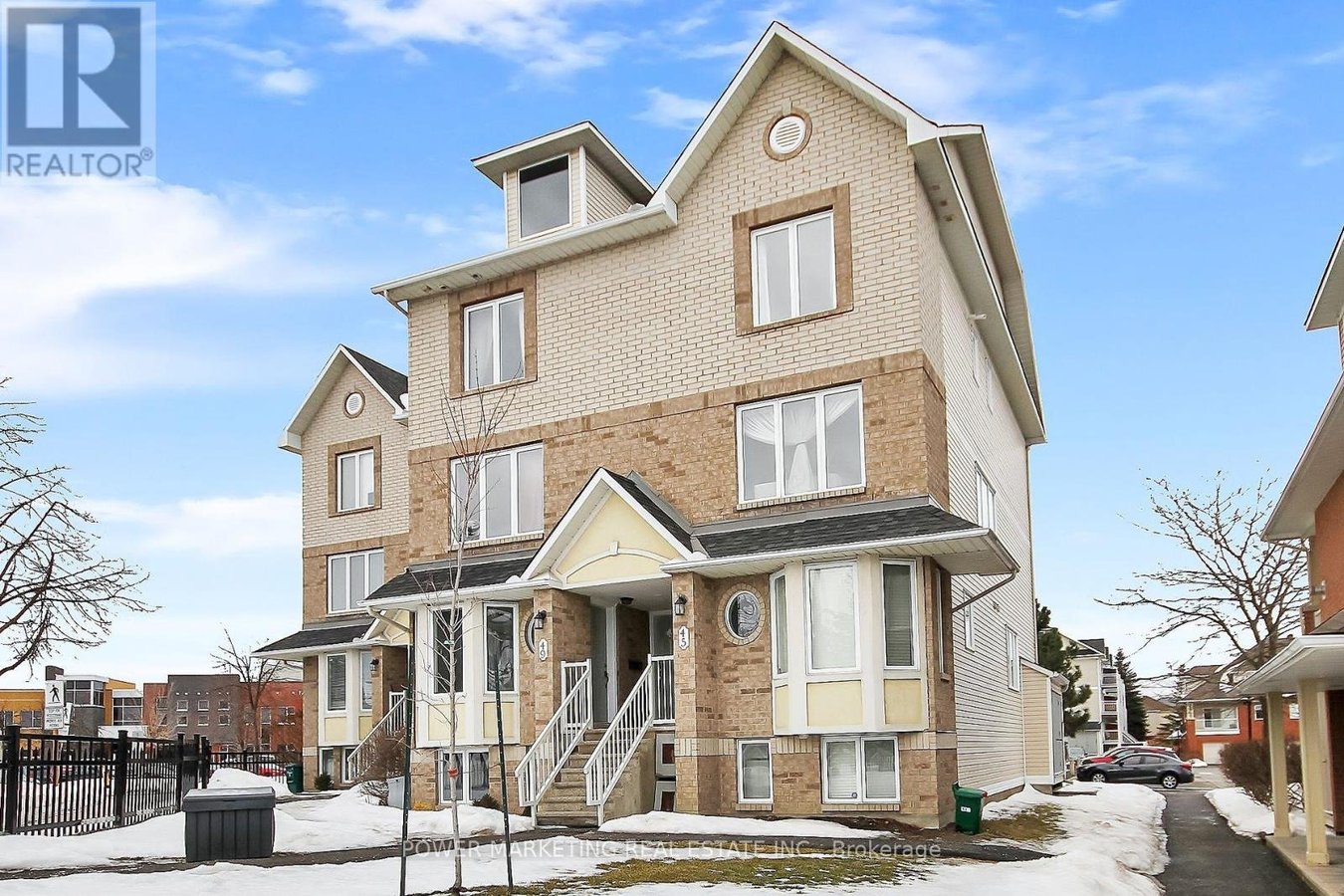 45 WATERBRIDGE DRIVE - Photo 2