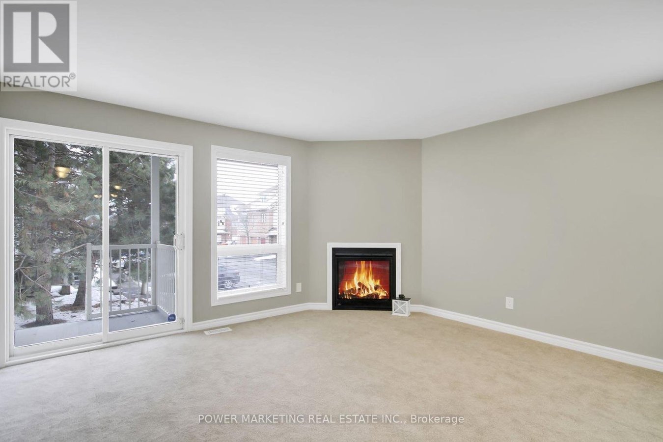 45 WATERBRIDGE DRIVE - Photo 6