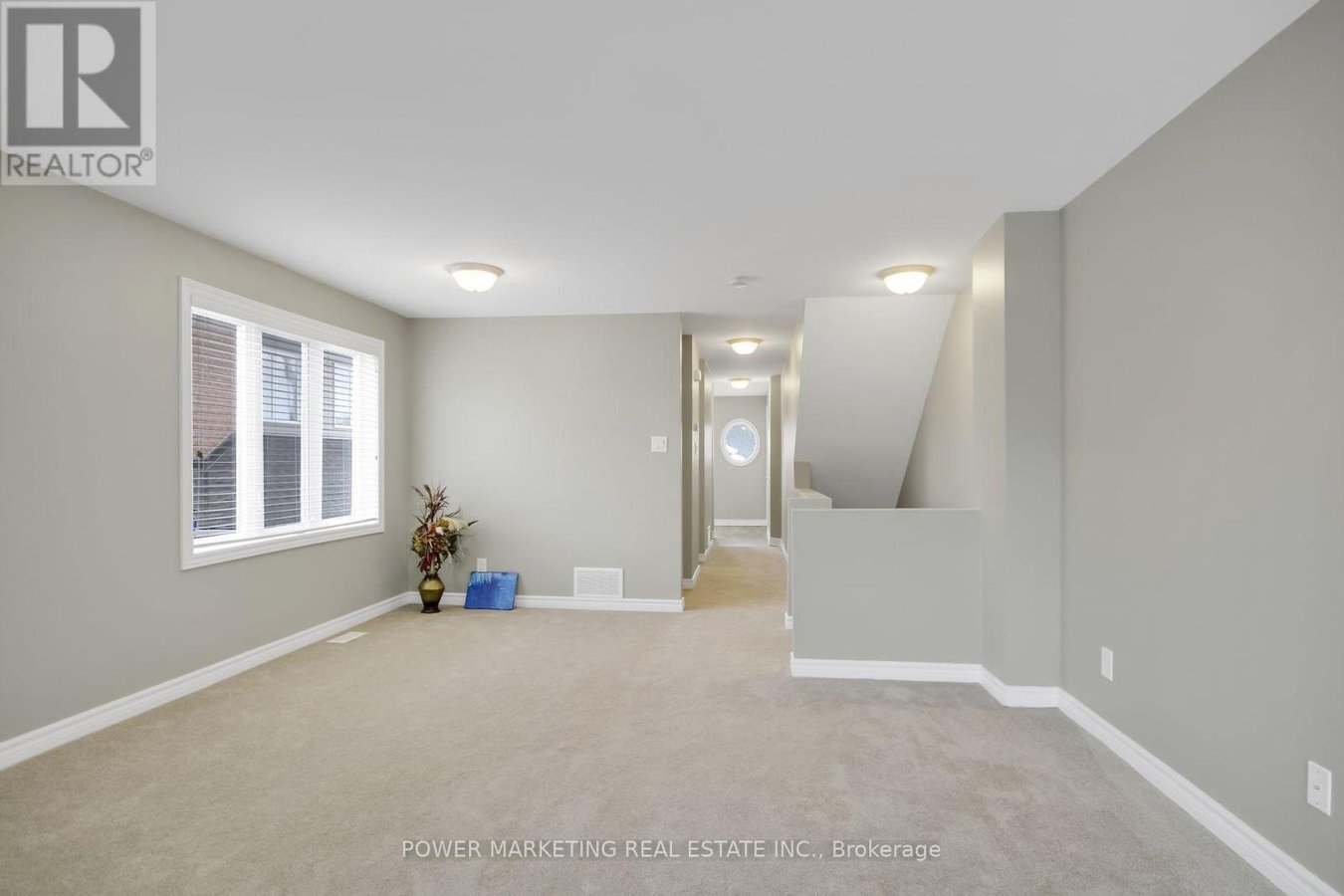 45 WATERBRIDGE DRIVE - Photo 7