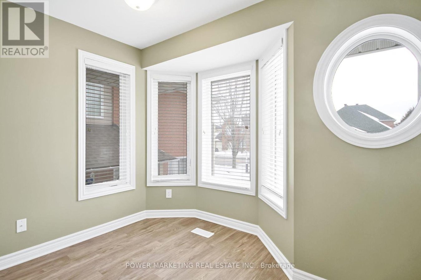 45 WATERBRIDGE DRIVE - Photo 11