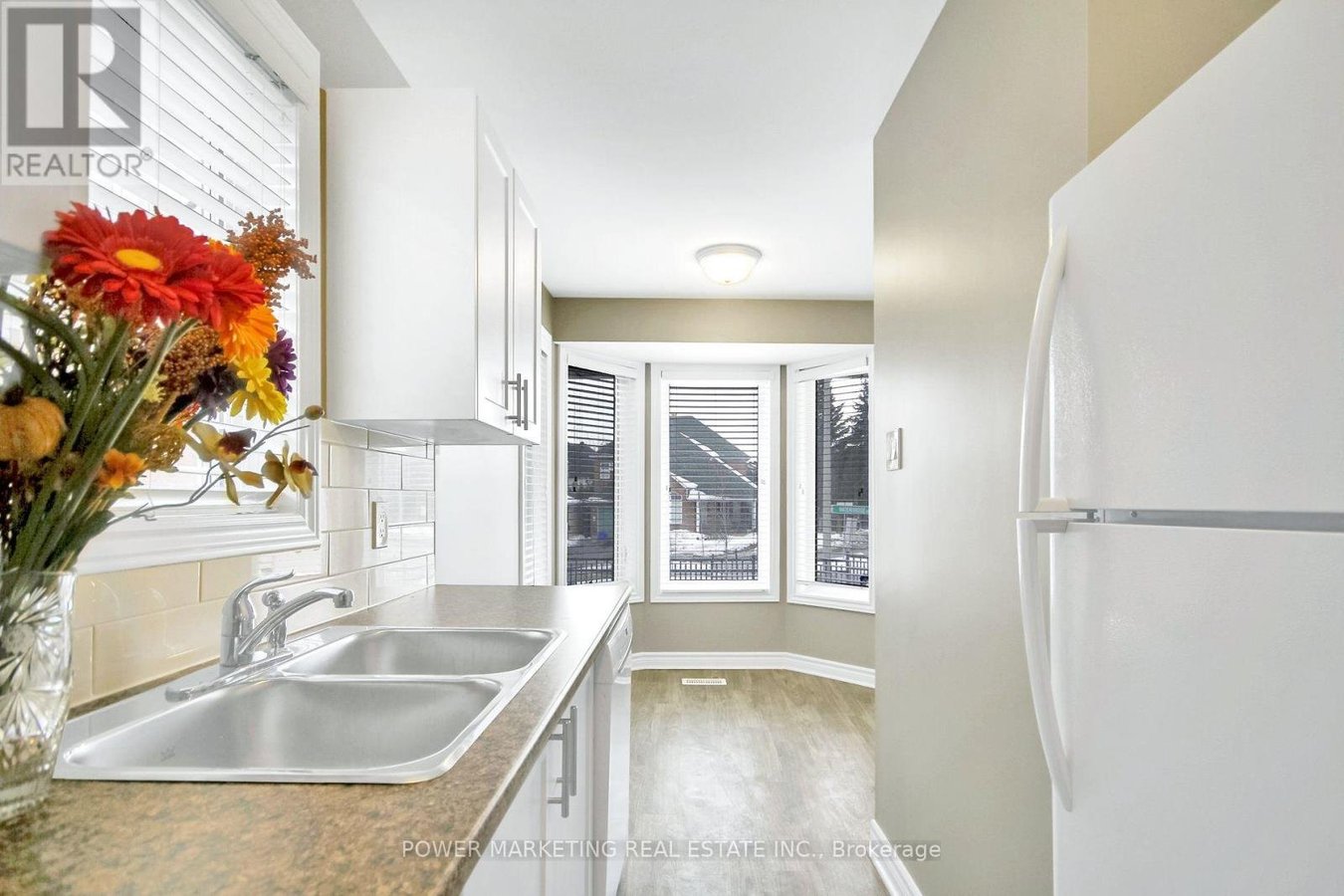 45 WATERBRIDGE DRIVE - Photo 13