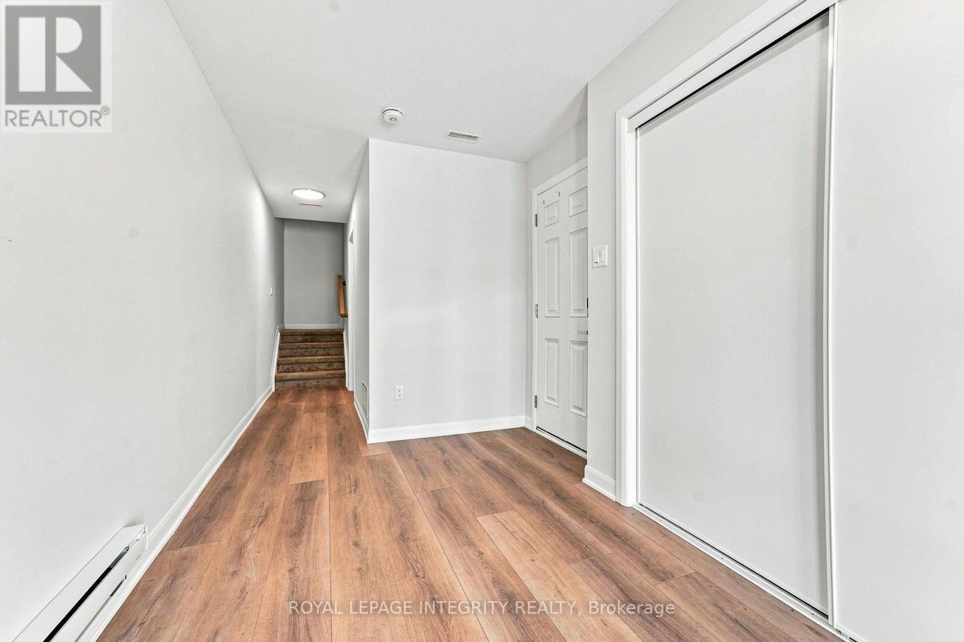 762 TADPOLE CRESCENT - Photo 3