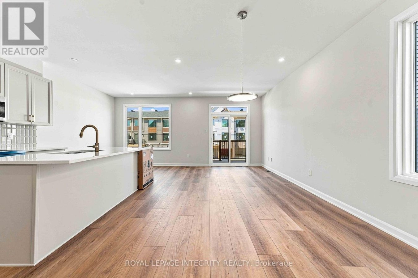 762 TADPOLE CRESCENT - Photo 5