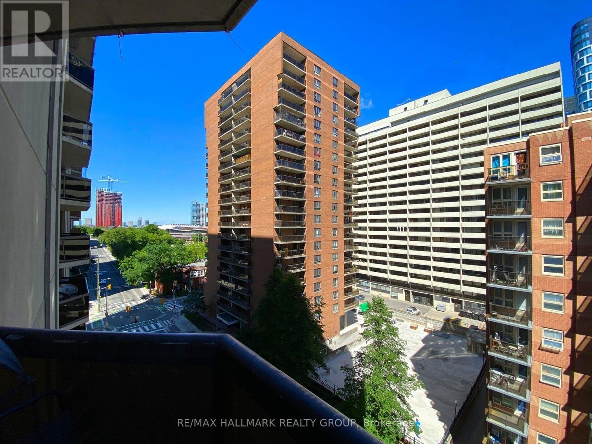 902 - 470 LAURIER AVENUE W - Photo 9