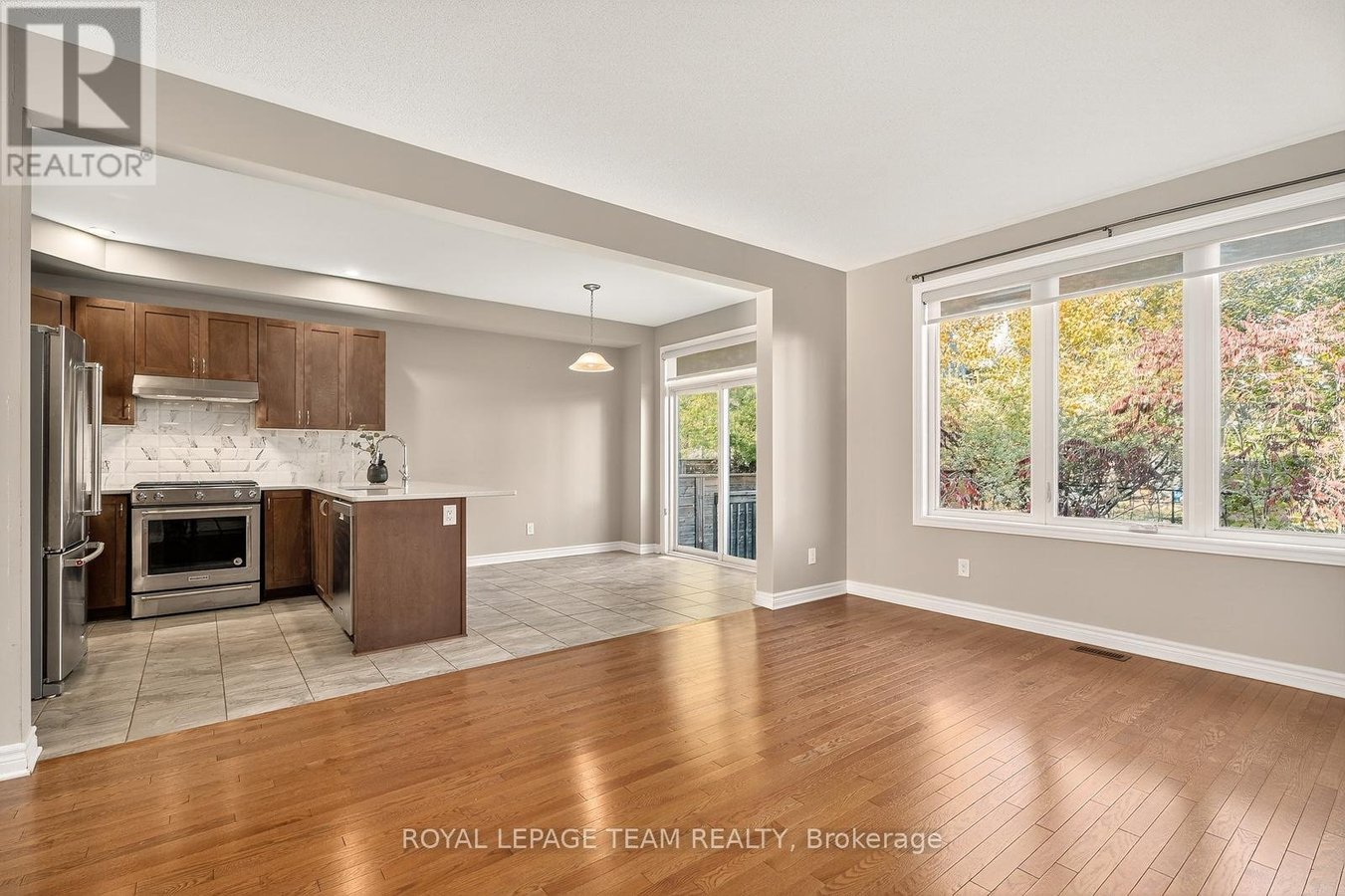 619 GERANIUM WALK - Photo 12